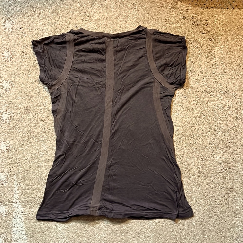 Great basic t-shirt by Clu - Picture 2 of 3
